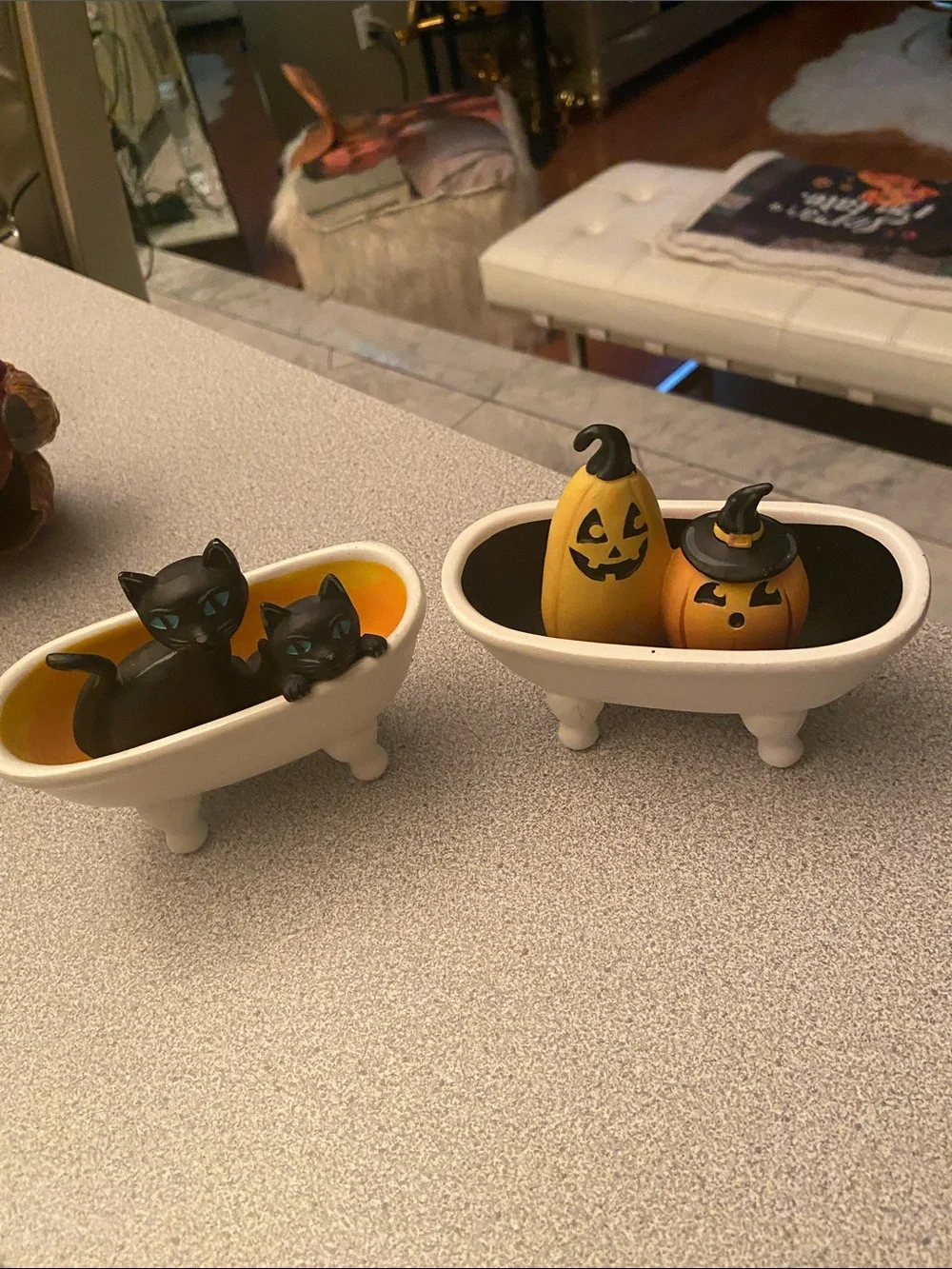 Halloween Mini Bathtub Figurines - Black Cats & Pumpkins